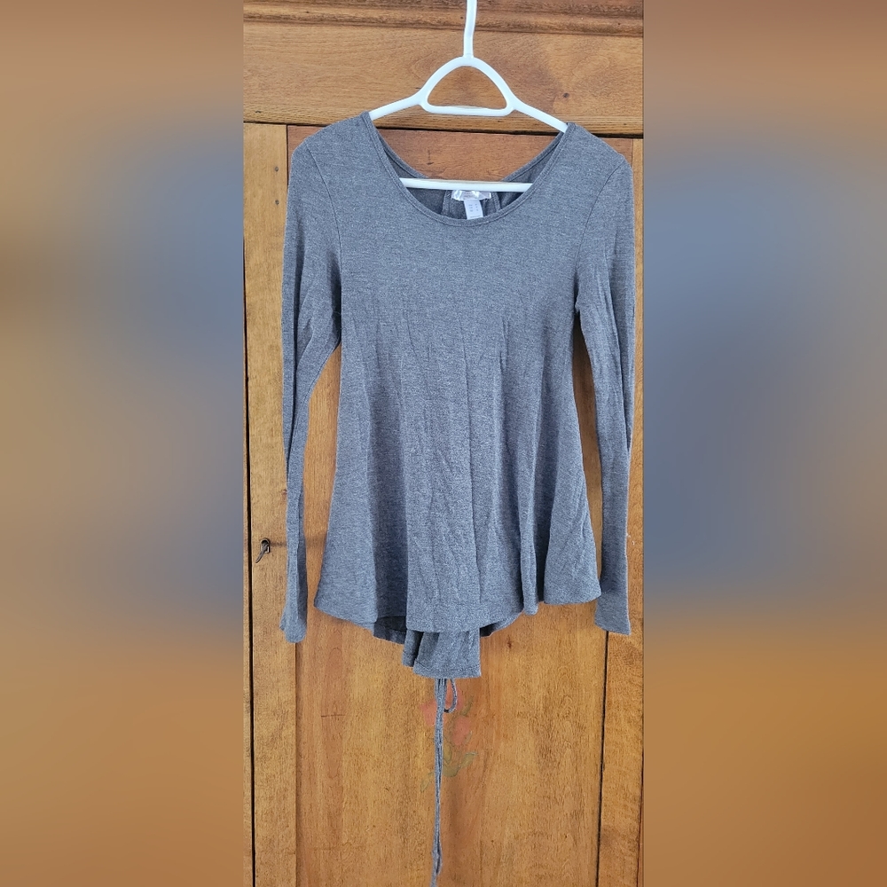 Womens size small long sleeve